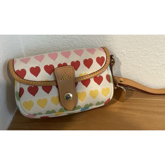 Dooney & Bourke Handbags - Dooney & Bourke Heart Wristlet - Small EUC